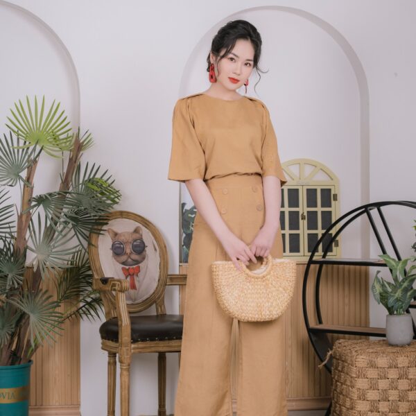 Set quần áo linen dáng suông cạp liền