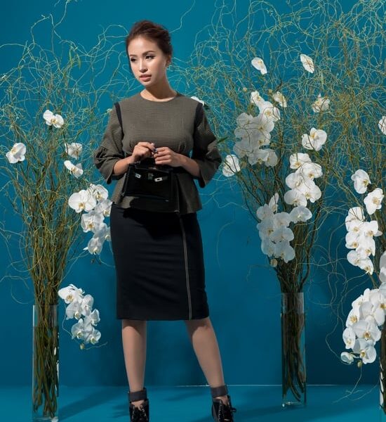 Bộ áo peplum và chân váy nữ tay lỡ bồng